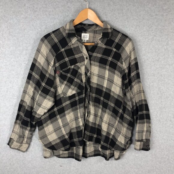 BDG Black Plaid Oversized Button Down Flannel Size Small - Picture 1 of 6